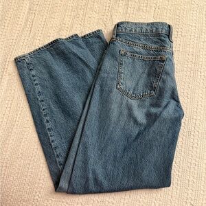 Abercrombie Low Rise Ultra Loose Jean size 25